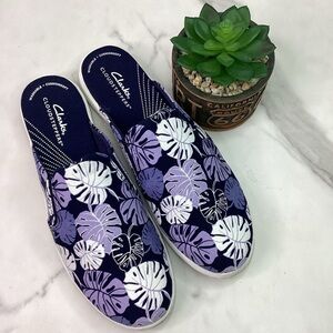 CLARKS SIZE 9 PURPLE‎ NAVY SHOES LEAF TROPICAL MULE CLOUDSTEPPERS CAN…